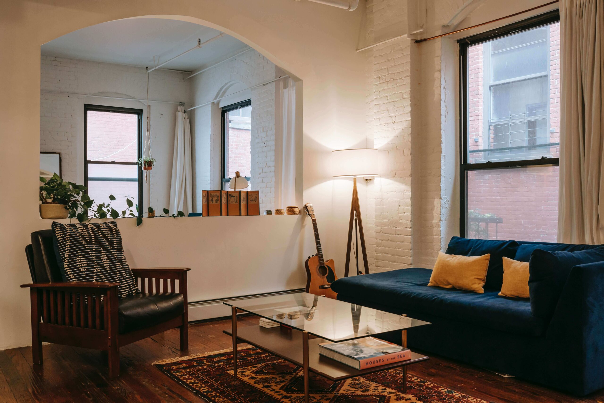 3 Factors to Consider When Choosing Furniture for Your Living Room